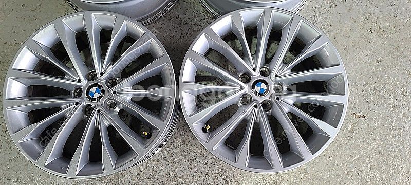 bmw 520D 럭셔리 G30 18인치 순정휠 대품판매...--2