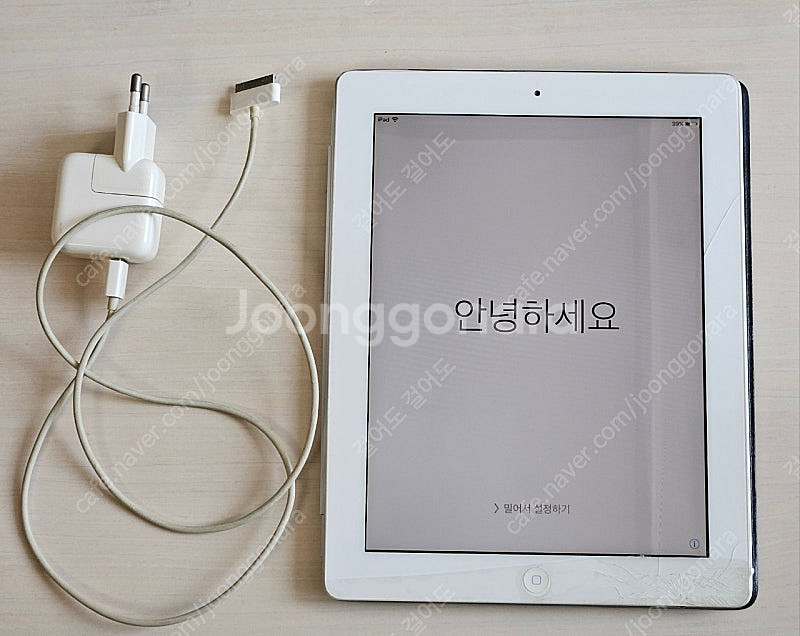 아이패드2 A1396 32GB 셀룰러 부품용 팝니다.--0