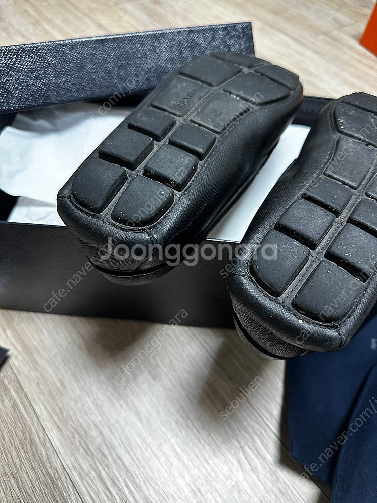 프라다. 드라이빙슈즈. 삼각로고. 사피아노가죽. 고무밑...--3