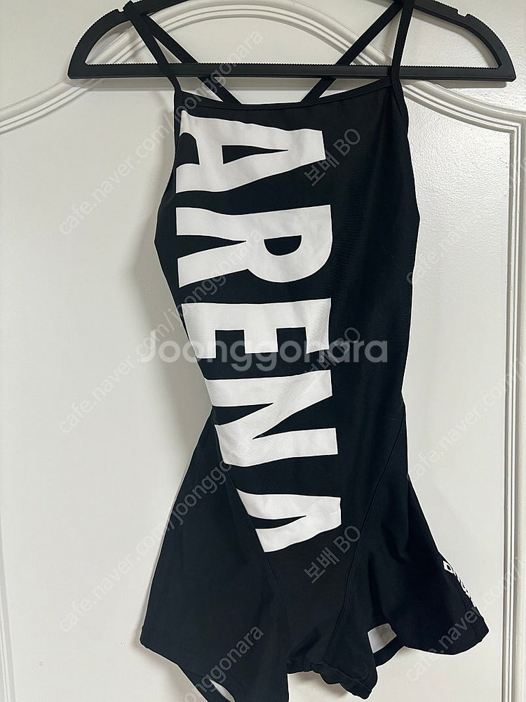 아레나 반신 검정 여성 수영복--0