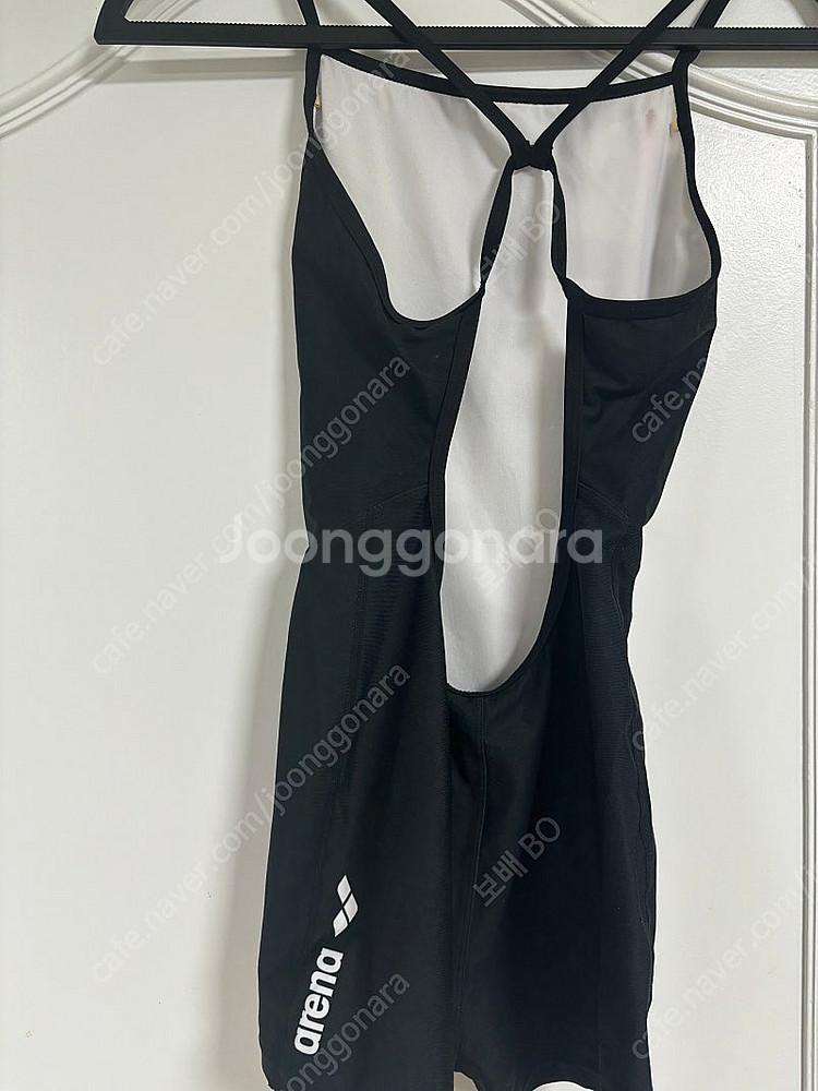 아레나 반신 검정 여성 수영복--1