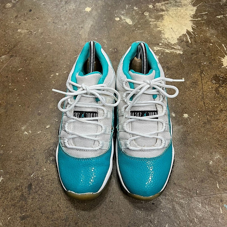 230) 나이키 조던11로우 민트 아쿠아 이미지