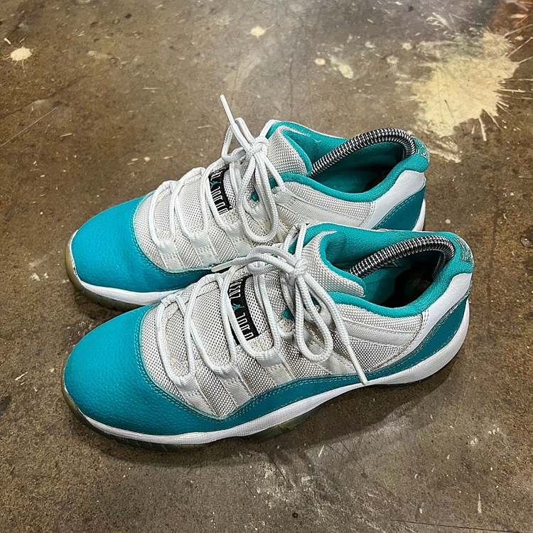 230) 나이키 조던11로우 민트 아쿠아 이미지