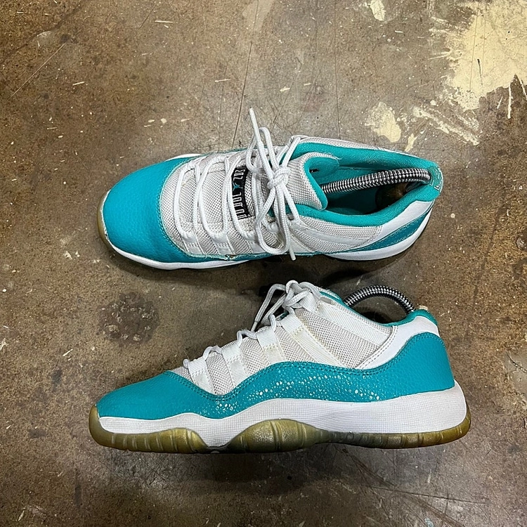 230) 나이키 조던11로우 민트 아쿠아 이미지