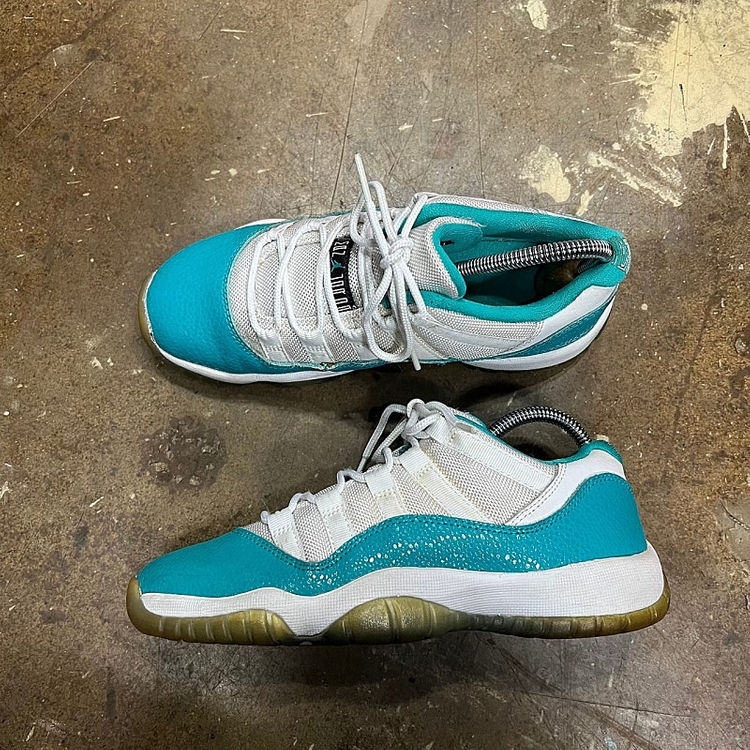 230) 나이키 조던11로우 민트 아쿠아 이미지