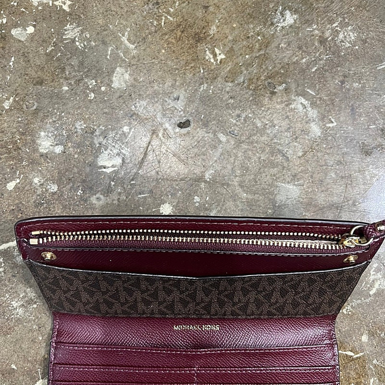 새제품 마이클코어스 지갑 여성 지갑 카드지갑 mcm 루이까또즈 빈폴 코치 메트로시티 이미지