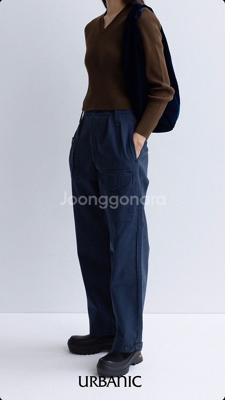 얼바닉30 Torino V-neck 브이넥 니트 - 네...--4