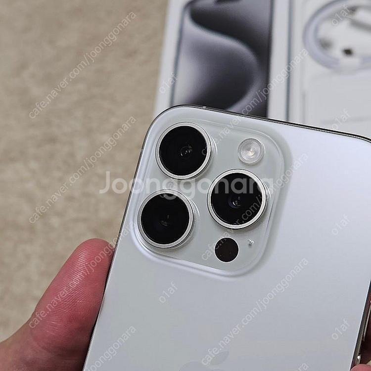 [무음카메라]아이폰15 프로 256GB 화이트 듀얼유심--3