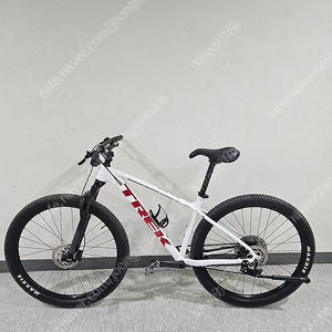 2022 Trek 엑스칼리버8 흰/빨