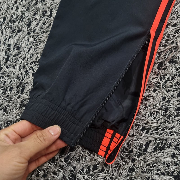 아디다스 맨유 우븐팬츠, 트레이닝바지 155, 092506 이미지