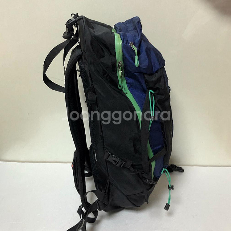 센터폴 등산배낭 35L--1