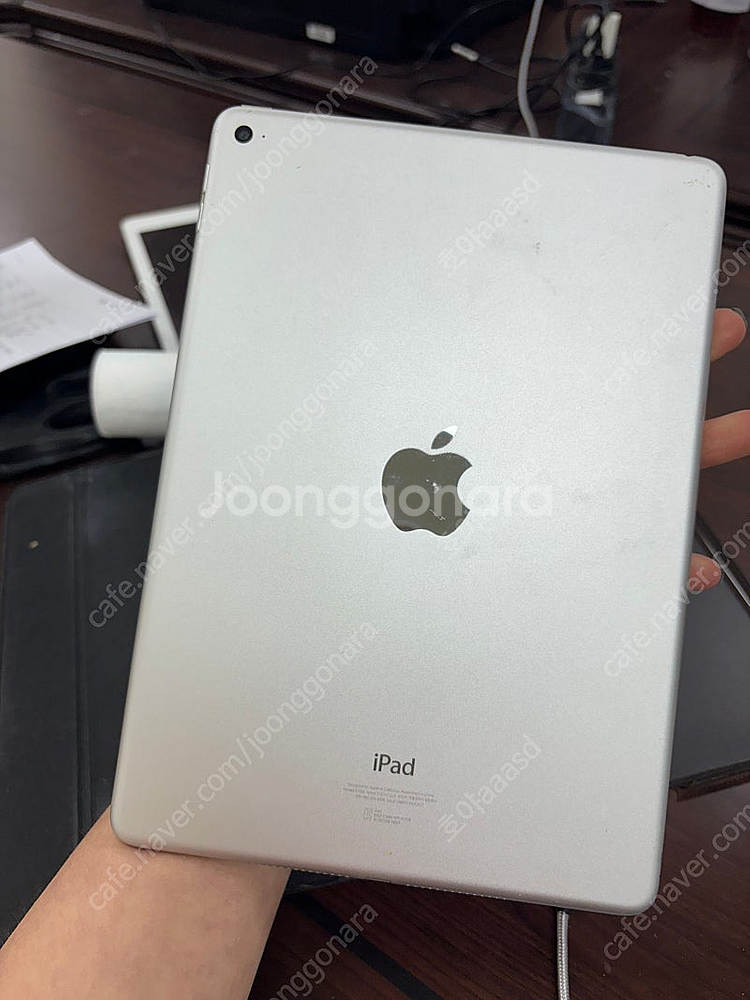아이패드 air2 16기가 와이파이 2대 팔아요!!--0