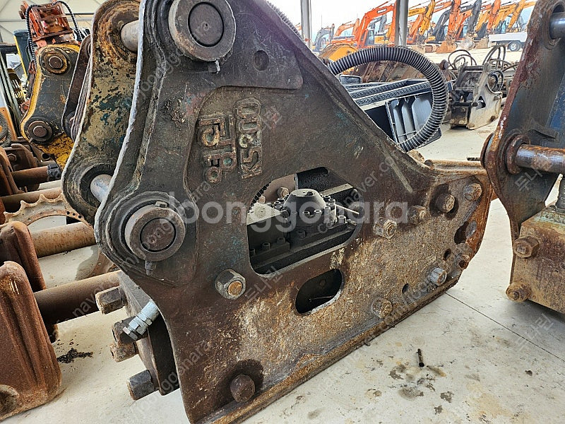 10 뿌레카 브레이커 영원 K5200 중고굴삭기 어태치...--1