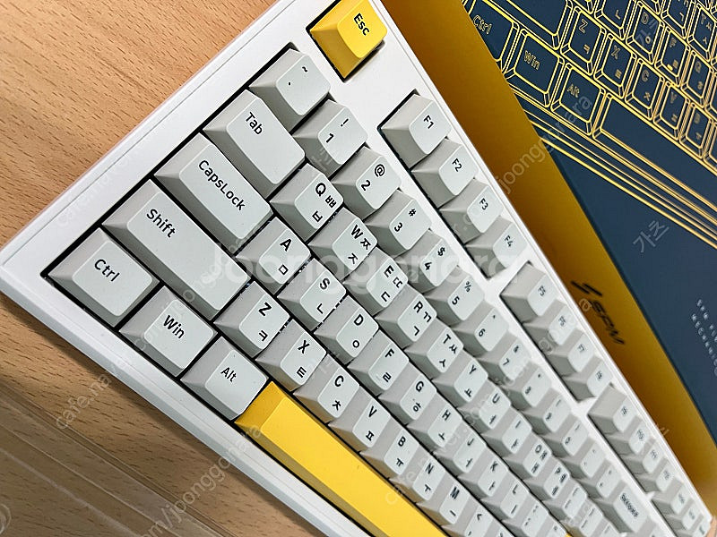 [풀박스] SPM PL87A PBT 바다소금 텐키리스 기계식 키보드 아이보리 색상 판매합니다.--1