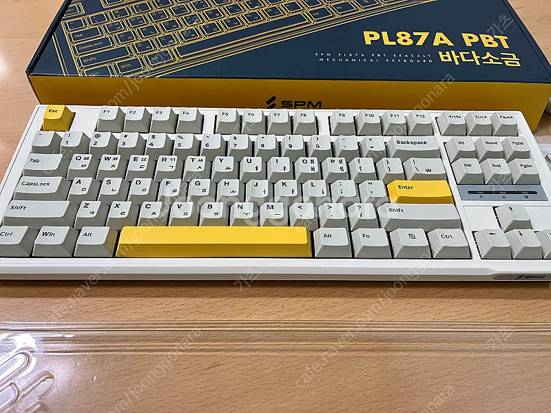 [풀박스] SPM PL87A PBT 바다소금 텐키리스 기계식 키보드 아이보리 색상 판매합니다.--3