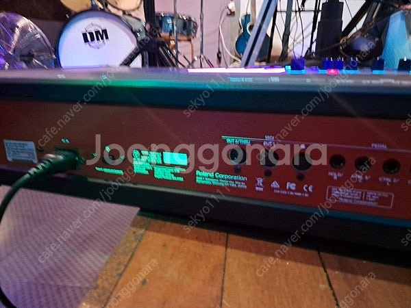 ROLAND FANTOM 8 신디사이저 판매합니다--6