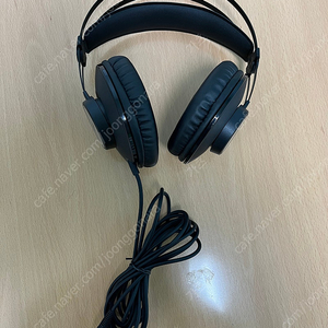 AKG K72 모니터링 헤드폰 판매합니다.