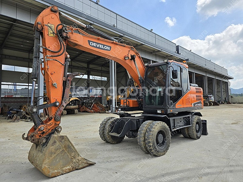 두산 DX140W 5 2016년식 코끼리집게 중고굴삭기...--0