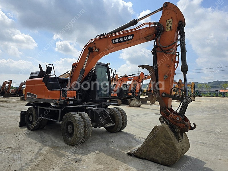 두산 DX140W 5 2016년식 코끼리집게 중고굴삭기...--1