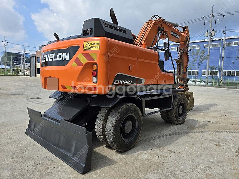 두산 DX140W 5 2016년식 코끼리집게 중고굴삭기...--2