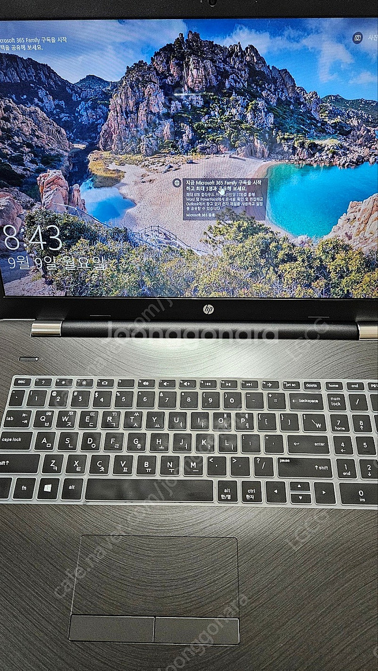17.3인치 터치스크린 HP 노트북 판매합니다. hp 17-ak092cl--0