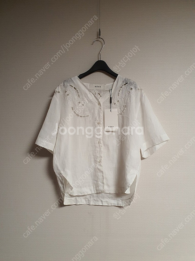 한섬 ROHE 레이스 펀칭 블라우스 44~55사이즈--2