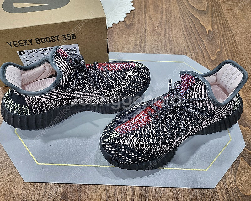 이지부스트 350 V2 여성 US 5 1/2--0