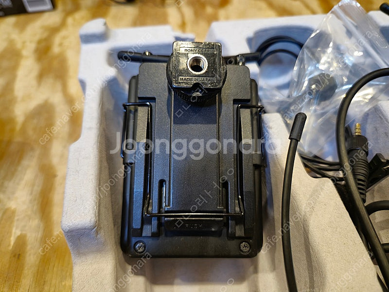 SONY UWP D11 무선마이크 판매합니다.--6