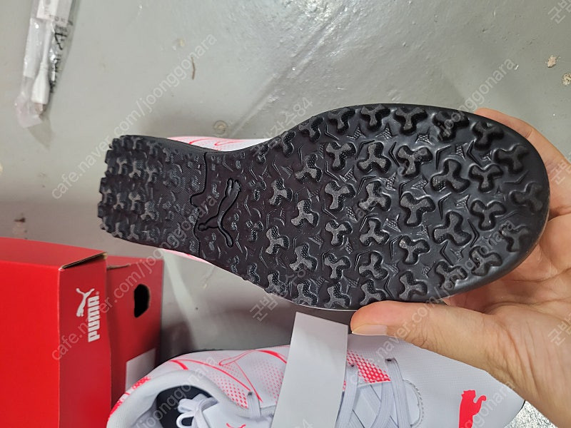 박스채 새상품 풋살화 푸마 240--2