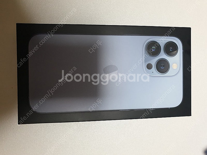 아이폰 13pro 시에라블루 256GB 팝니다--1