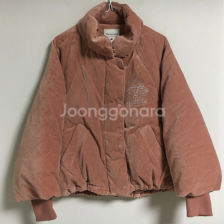 써스데이아일랜드 공효진 다운 패딩 S--0