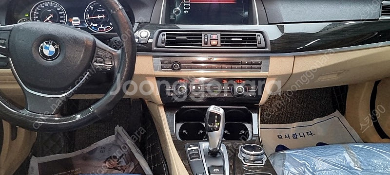bmw 520d 화이트바디 화이트시트 조합 급매--4