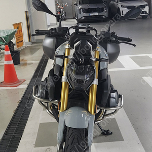 23년식 r1250r 팝니다.