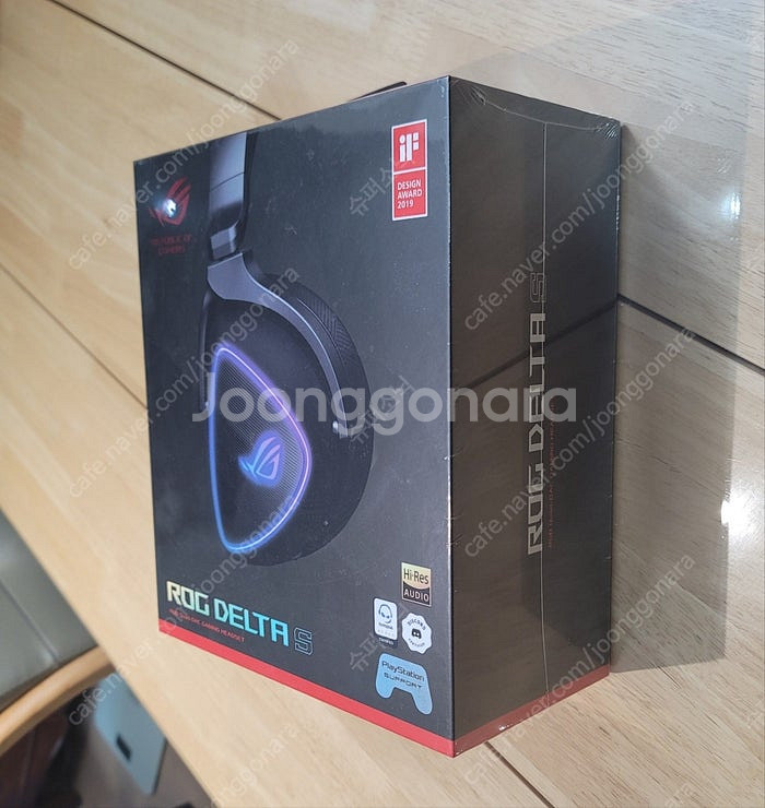 ROG Delta S 미개봉 새제품 판매합니다.--1