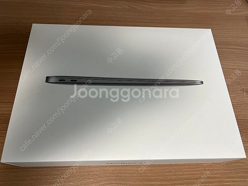 M1 맥북에어 8G / 512GB / 8코어--0