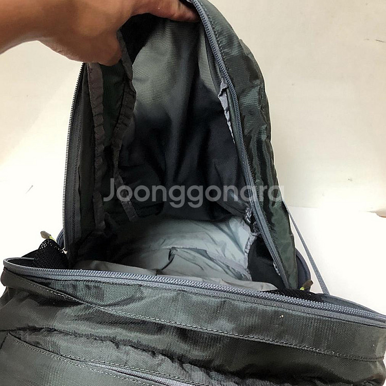판매 오스프리 등산배낭 25L 상태좋음--6
