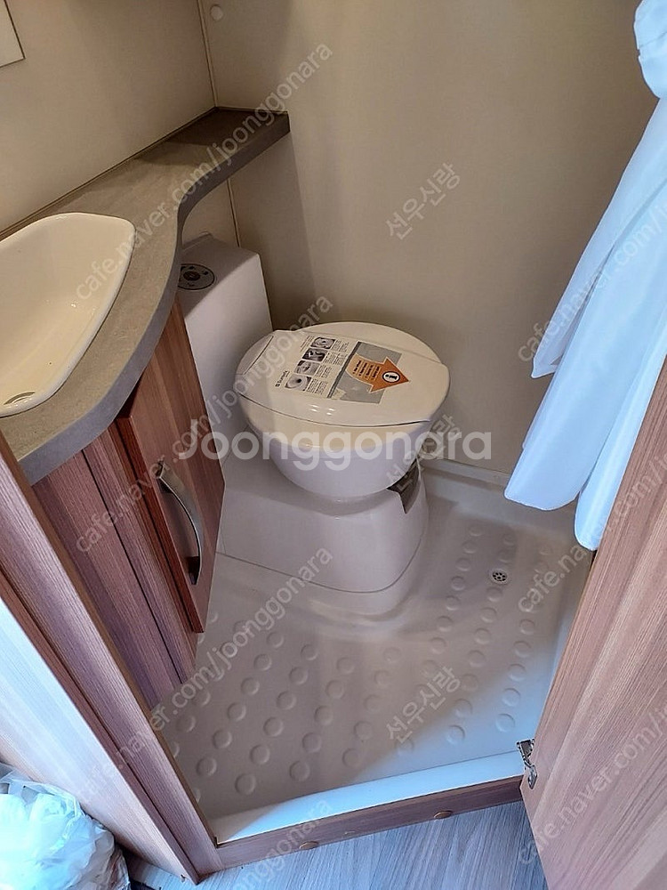 대구 중고 카라반 바인스버그 카라원390QD--7