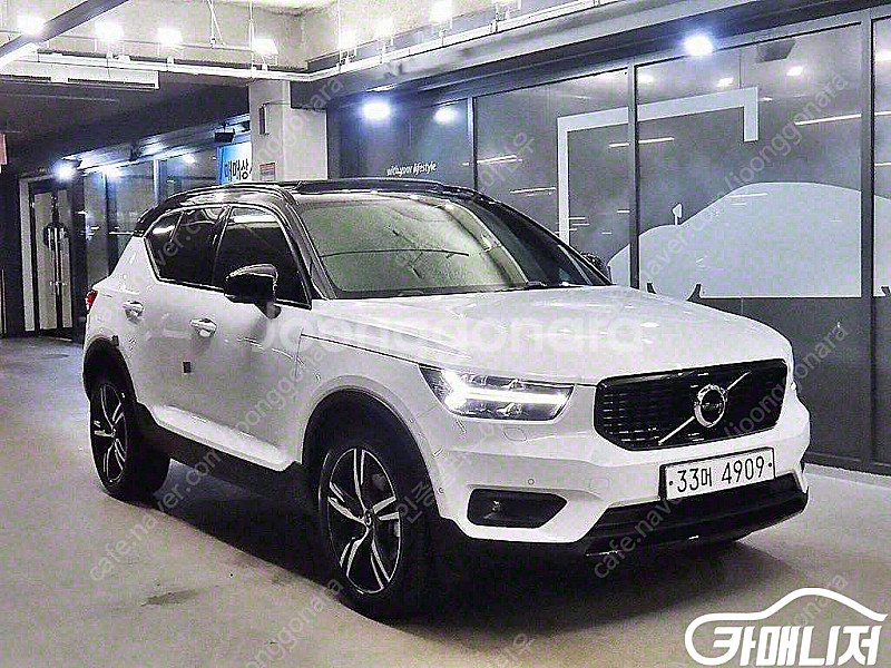 [볼보]XC40 T4 4WD R-디자인 | 2019 |...--0