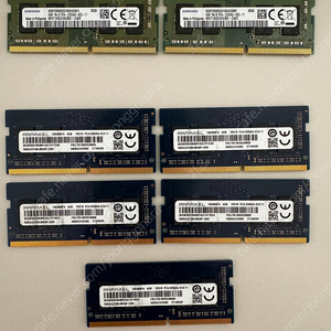 DDR4 4GB 25600 (3200AA) 노트북용 메모리 판매합니다.