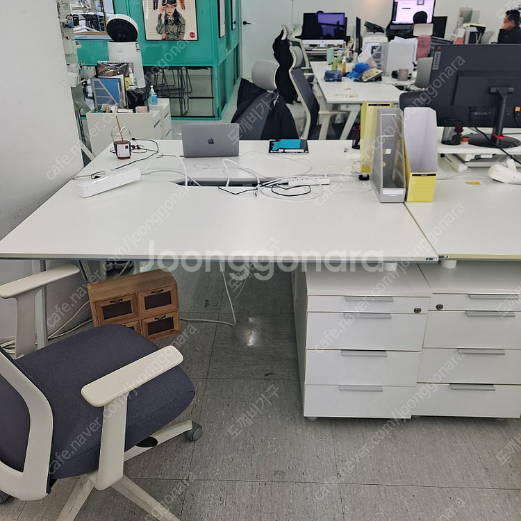 [판매] 한샘 1400책상 시디즈T402HF의자를 판매...--6
