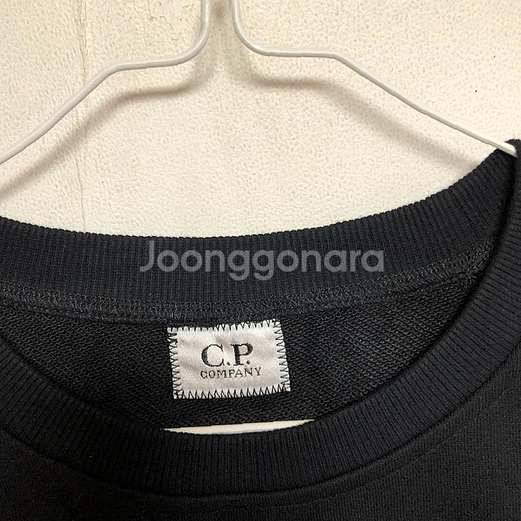 CP컴퍼니 남성 긴팔티 105XL 깨끗--3