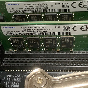 삼성 DDR4-3200 16GB*2개