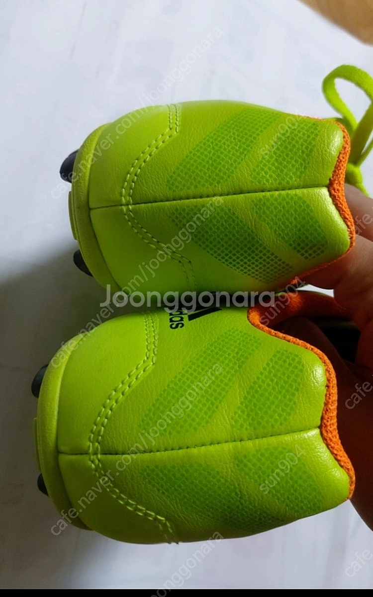 아디다스아동축구화nitrocharge 30 2.--3