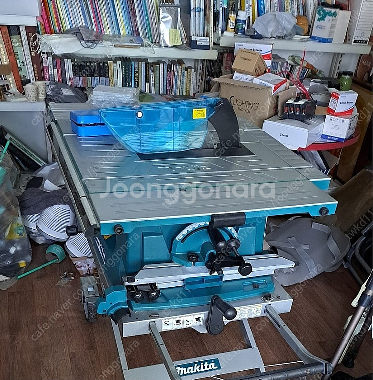 마끼다 테이블쏘.이동거치대--0