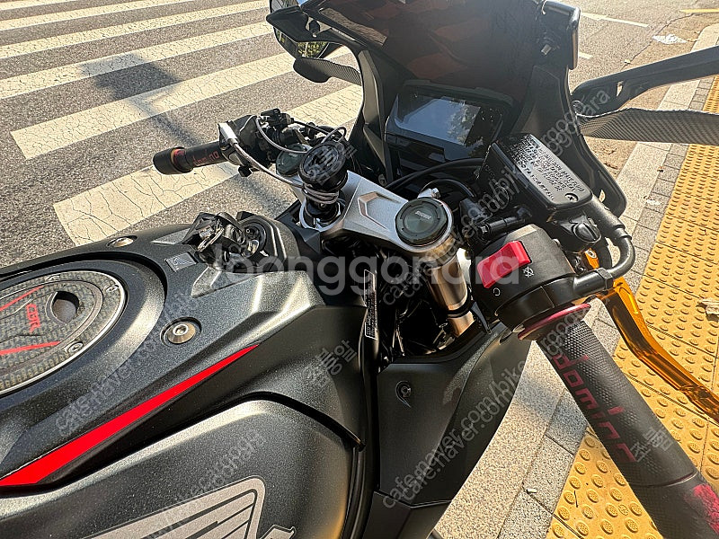 혼다 20년식 cbr 650r 풀배기 판매합니다.--5