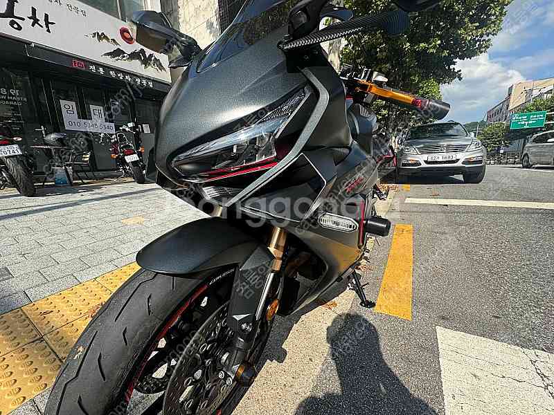혼다 20년식 cbr 650r 풀배기 판매합니다.--9