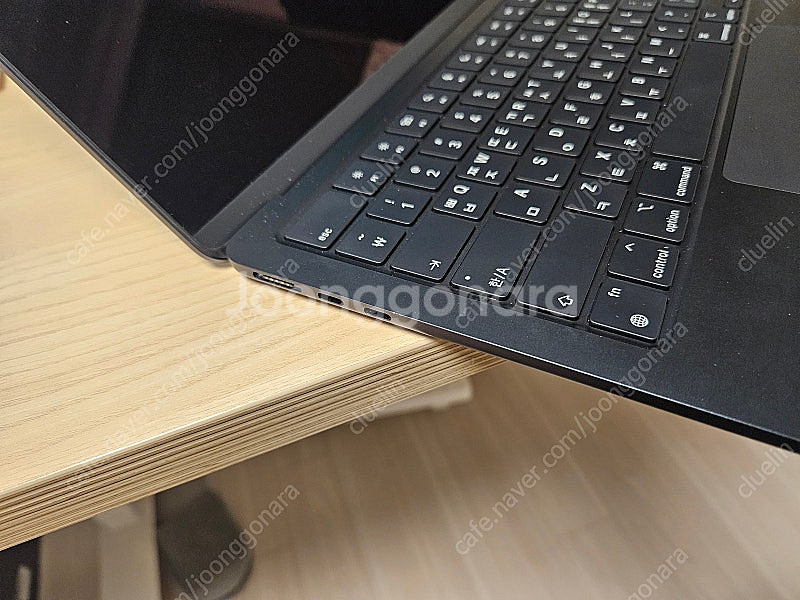맥북 에어 13인치 M2 8G 256GB 미드나이트 (...--3