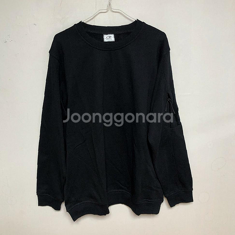 CP컴퍼니 남성 긴팔티 105XL 깨끗해요--0