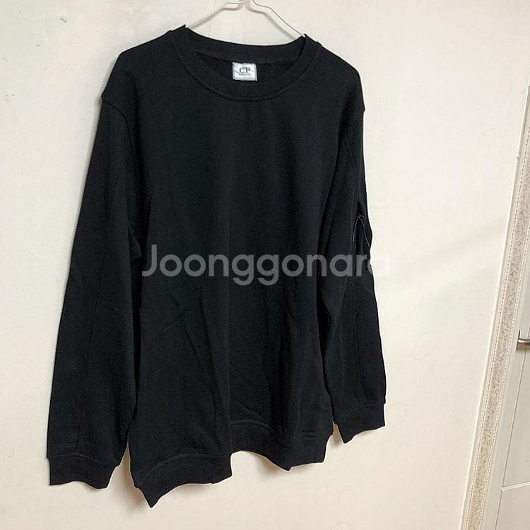 CP컴퍼니 남성 긴팔티 105XL 깨끗해요--1