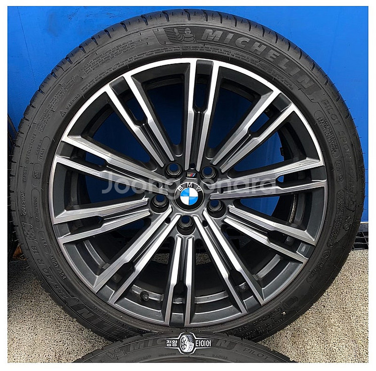 BMW 3시리즈 G바디 790M 18인치 흠집없는 임판...--1